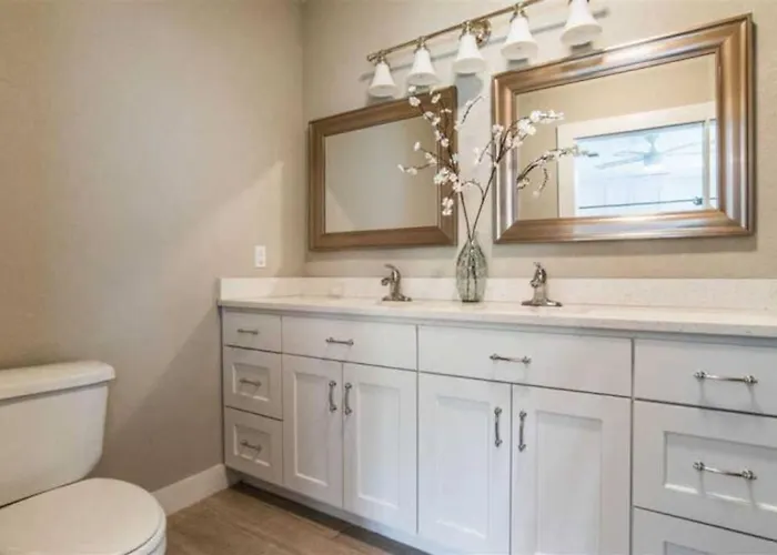 Guest house Cozy, Romantic Guest Close To Everything! Pensacola